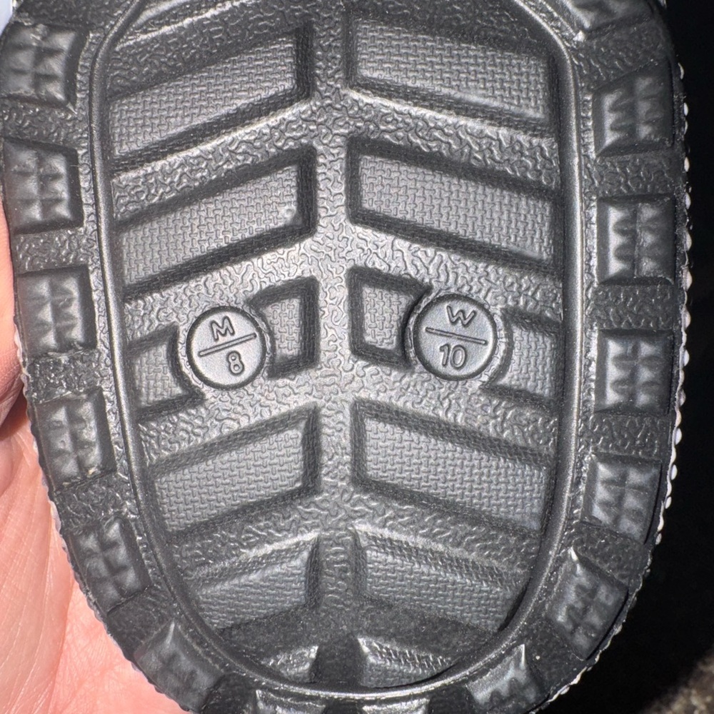 Crocs Marble-Patterned Lined Clogs In Black And C… - image 5